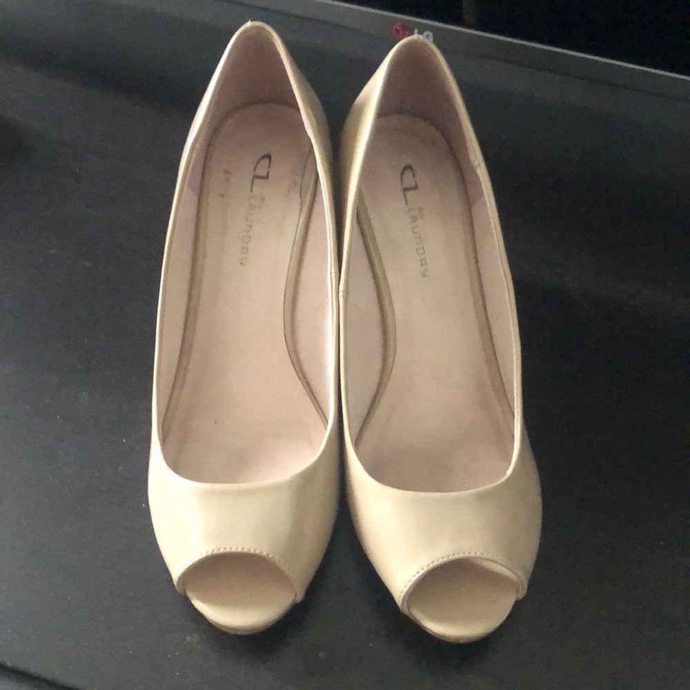 Chinese Laundry peep toe wedges